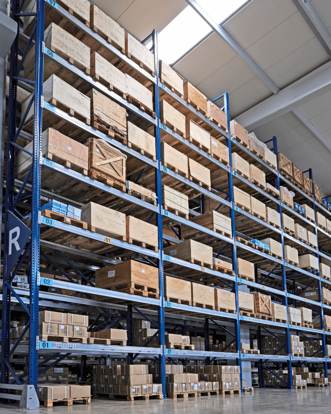Warehouse distribution center cleaning services